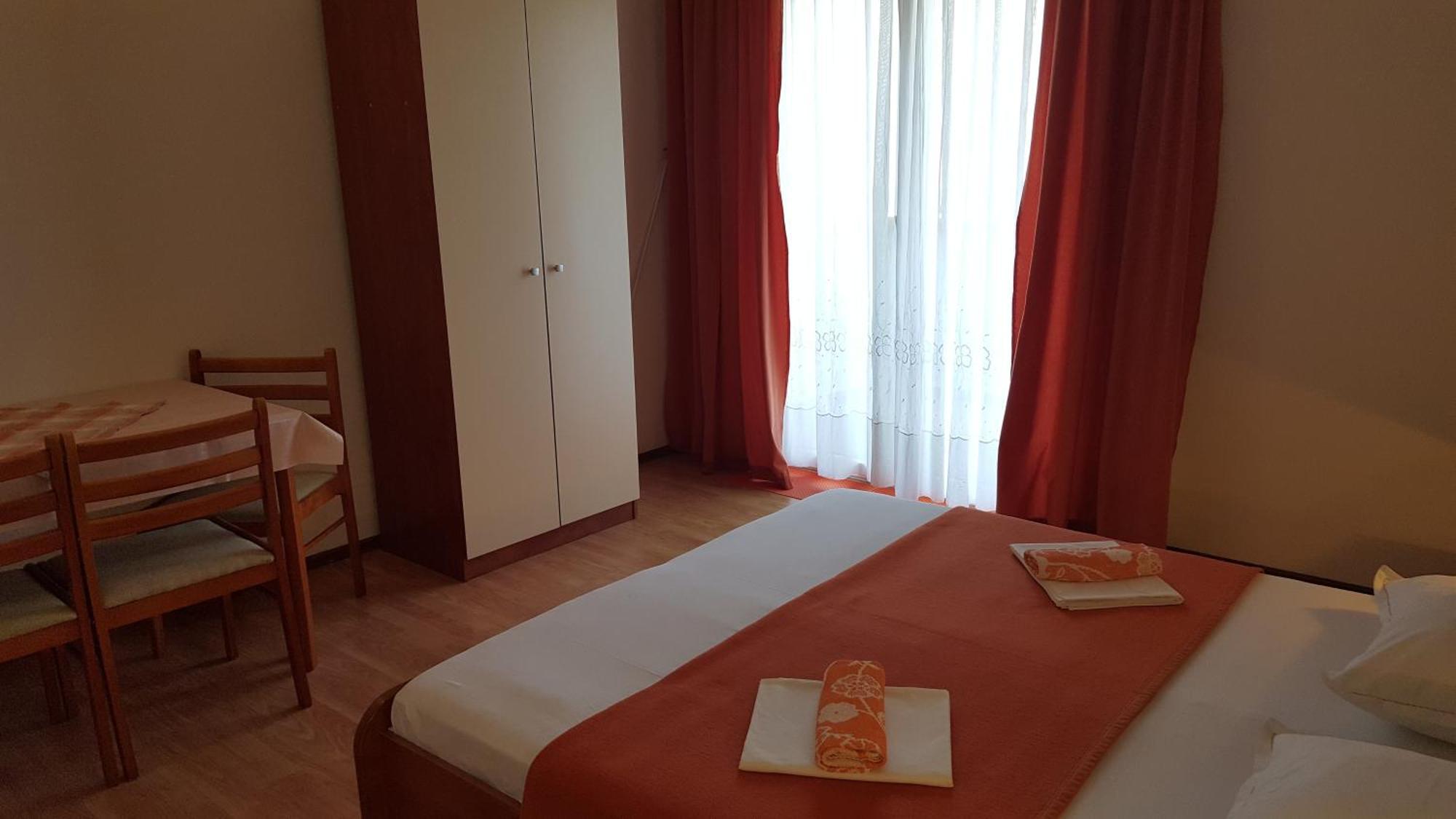 Apartments With A Parking Space Gradac, Makarska - 11332 Gradac  Quarto foto