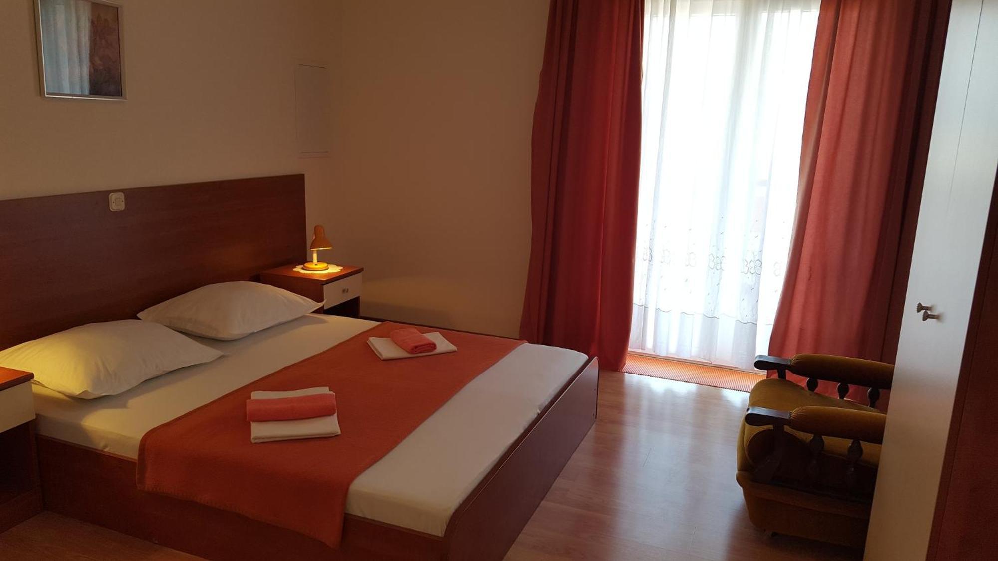 Apartments With A Parking Space Gradac, Makarska - 11332 Gradac  Quarto foto